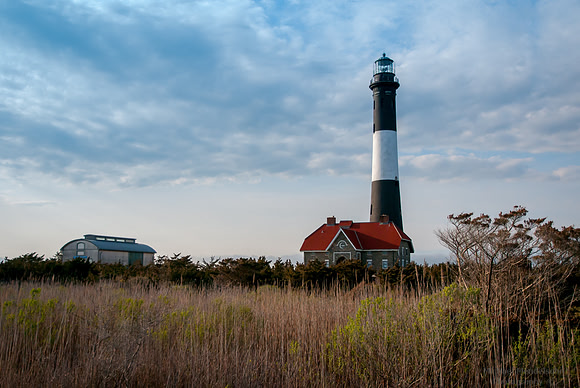 FI Lighthouse (Right)
