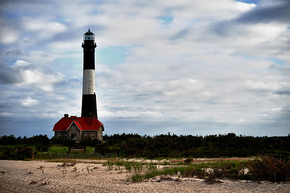 FI Lighthouse (Left)