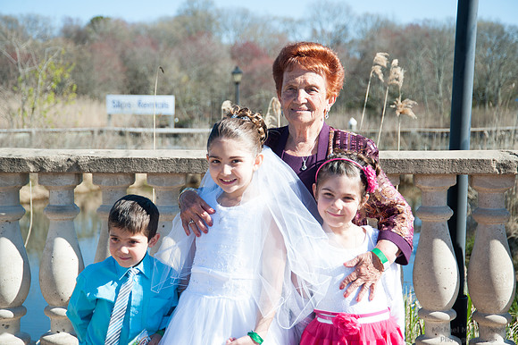 Cate Aniano Communion (195 of 220).jpg